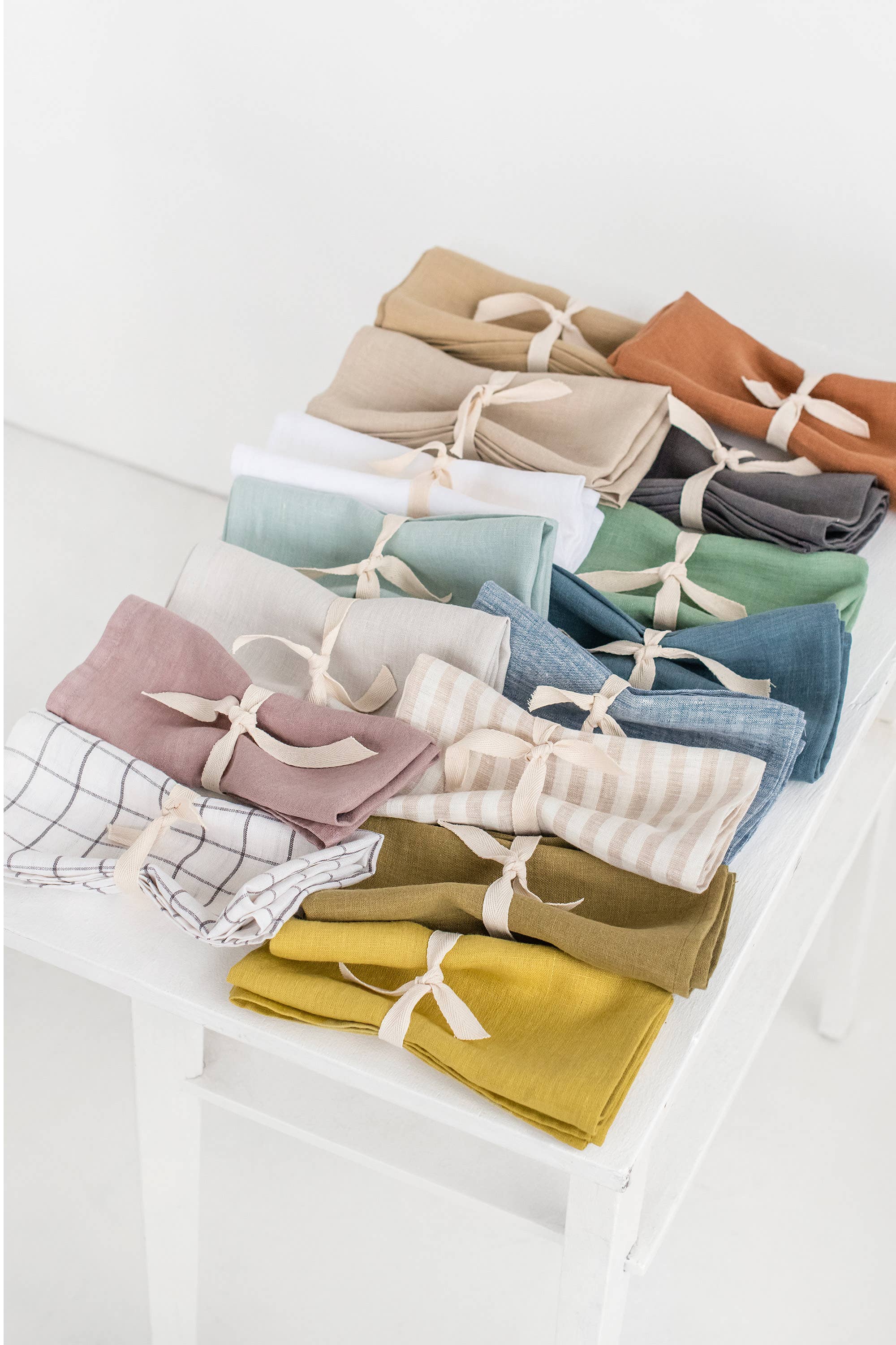 Set of 2 linen napkins in various colors | Table decor