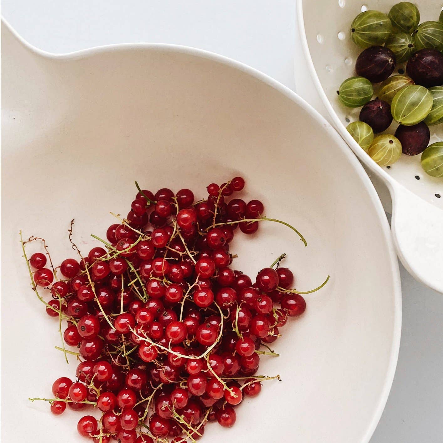 Pronto Large Mixing Bowl & Colander Set - White