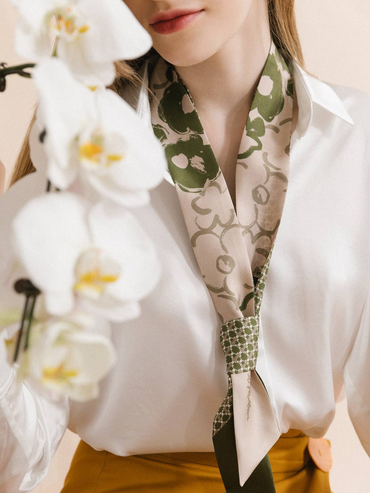 "Floral Houndstooth" Silk Twill Skinny Scarf - Green