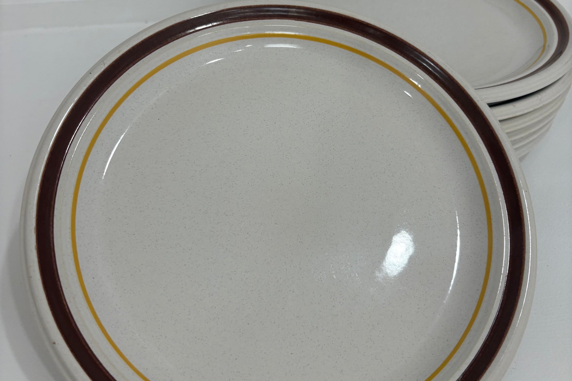 De Ville Capri stone plate