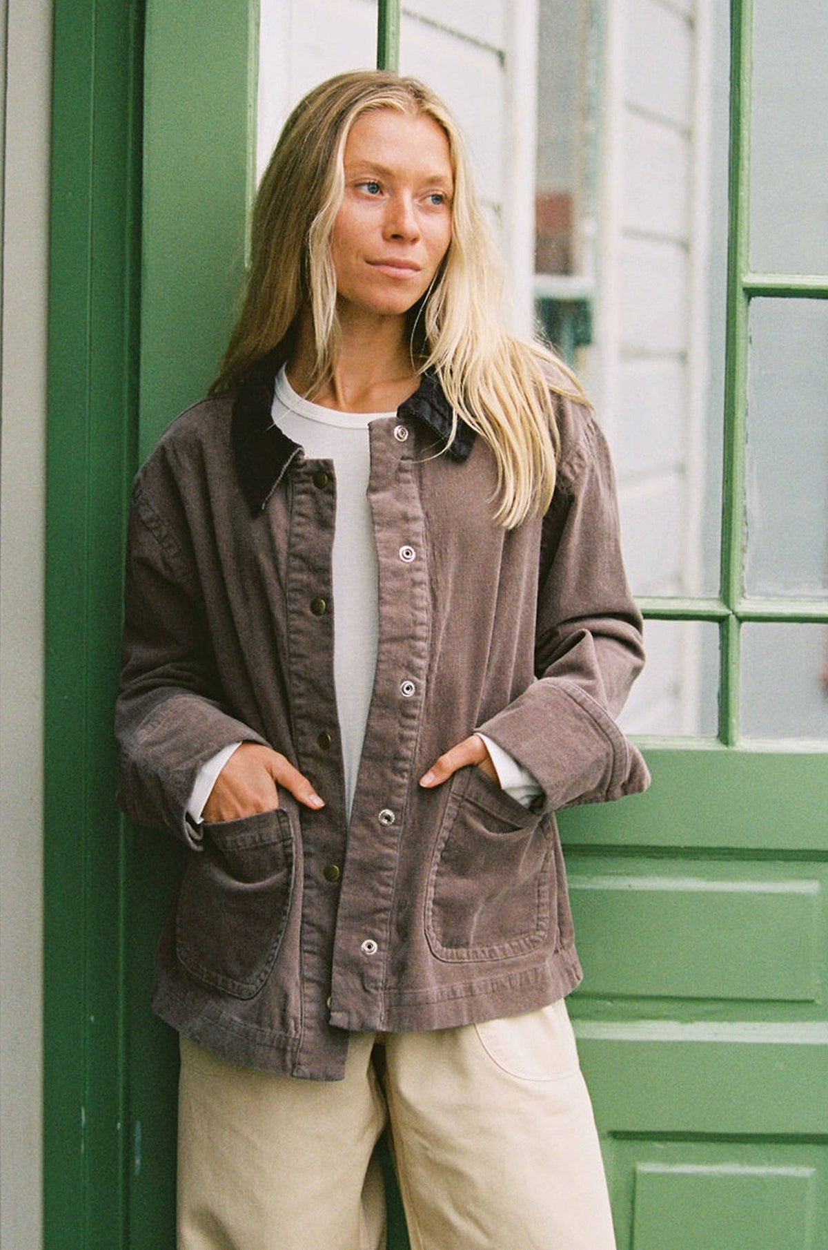 LA RELAXED Ellis Cord Jacket shown in a stylish brown corduroy fabric with a classic collar and button closure.