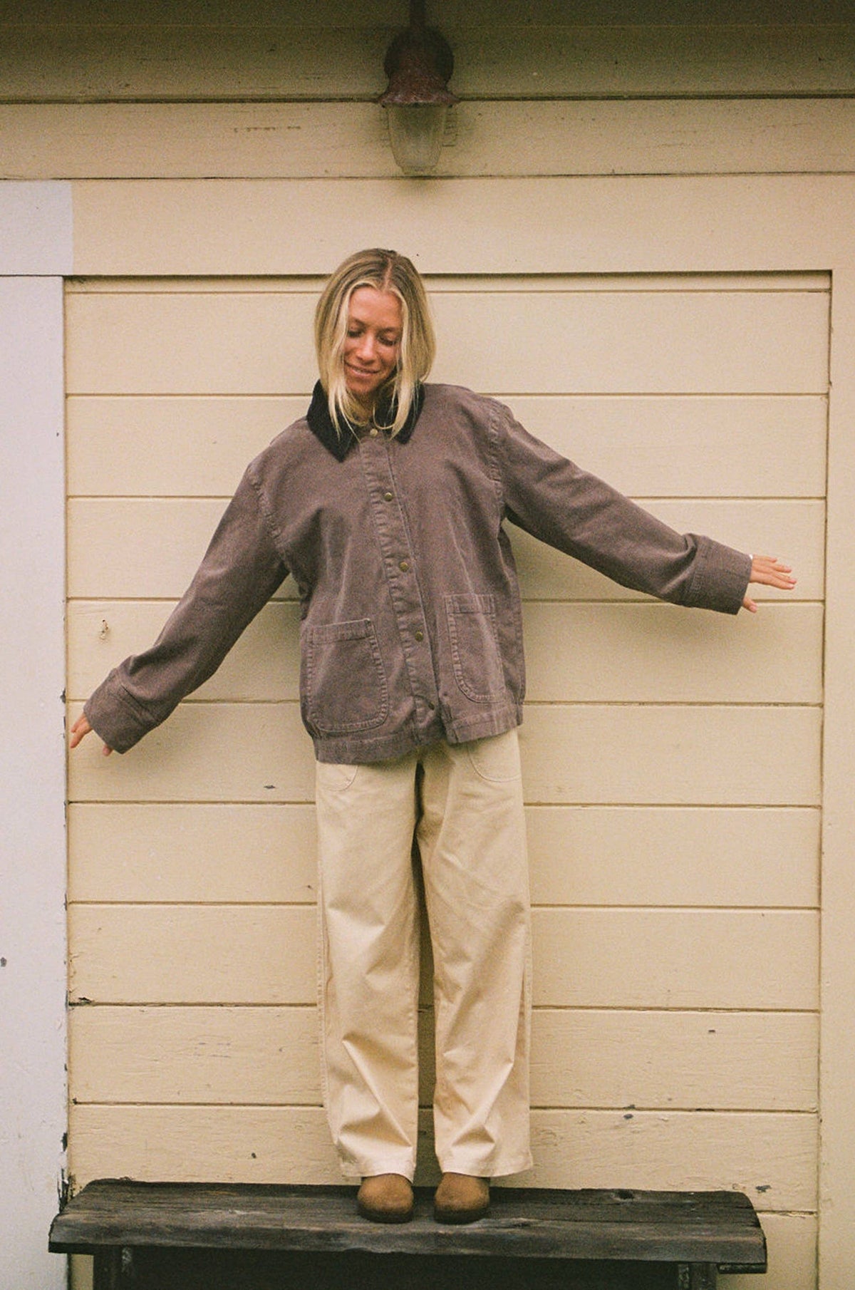 LA RELAXED Ellis Cord Jacket in beige, showing the stylish collar, button front, and textured cord fabric.