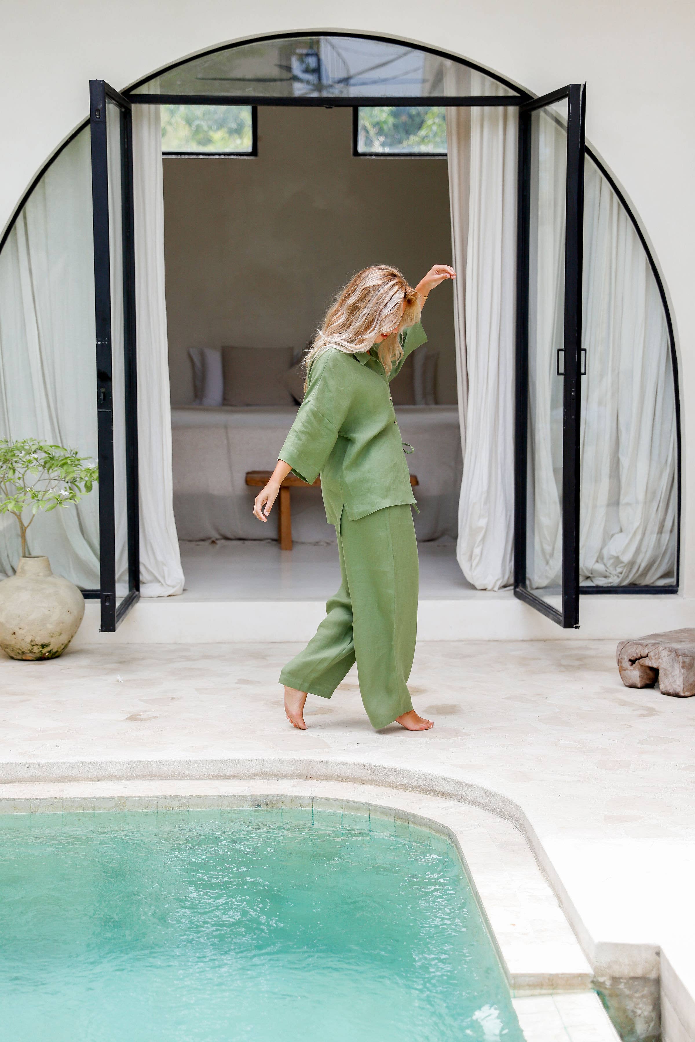 Linen womens lounge set AVEIRA in Forest green