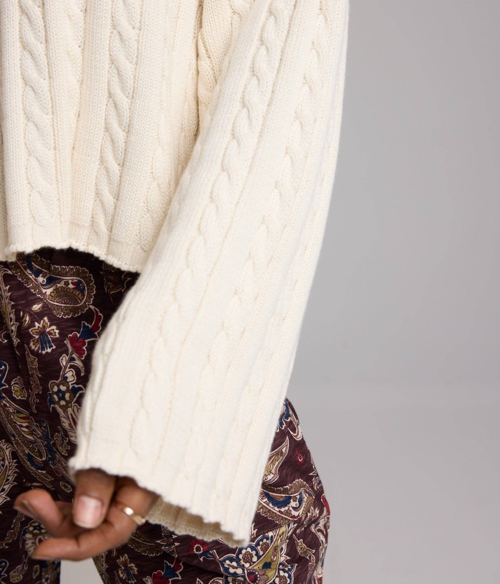 Bizzy Sweater