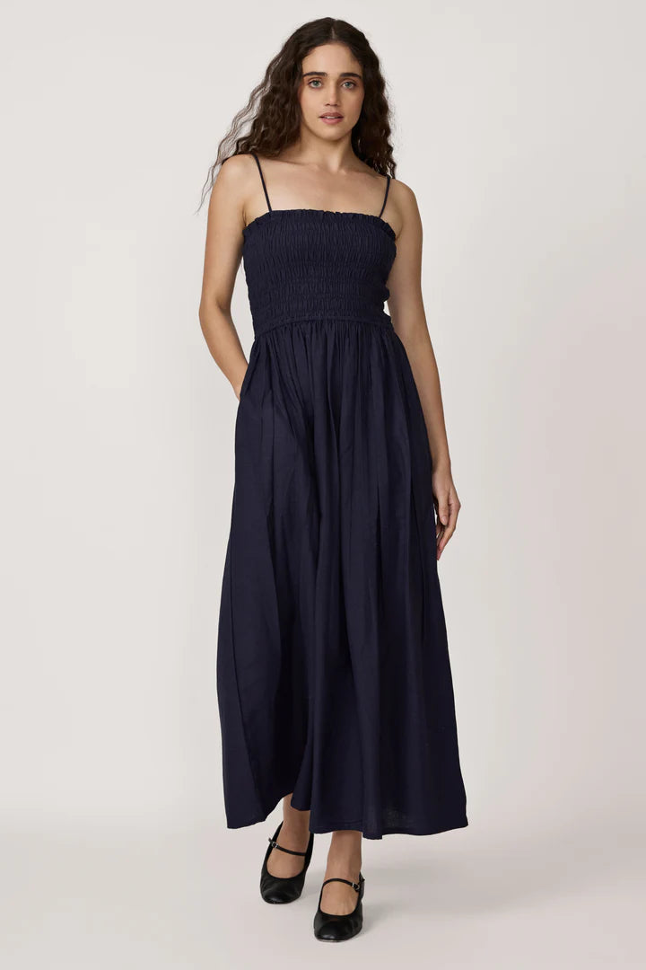 dark blue strappy dress Bodice Navy Color:Tangerine Silk Laundry + 90s size:12W Square neck Fitted bodice and a