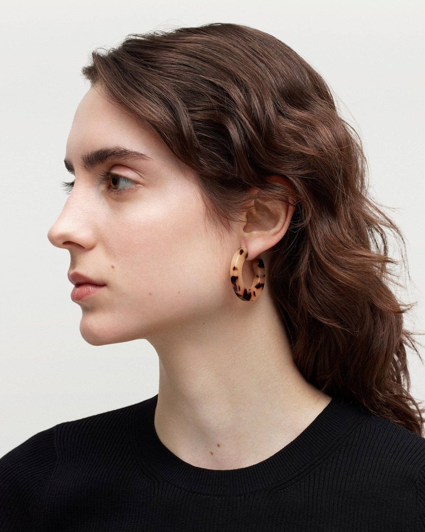 Kate Hoops in White Shell