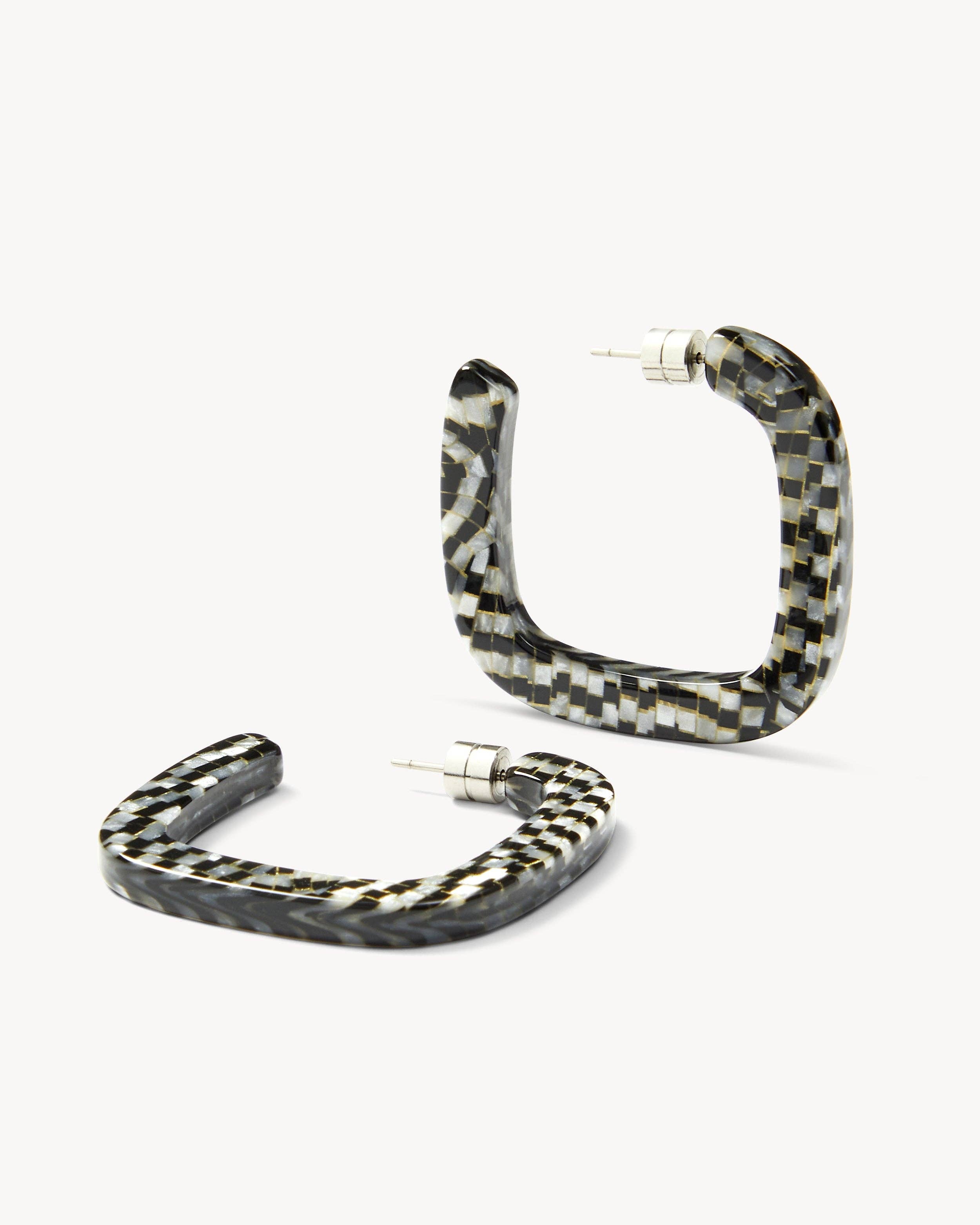 Midi Square Hoops in Perle Noir