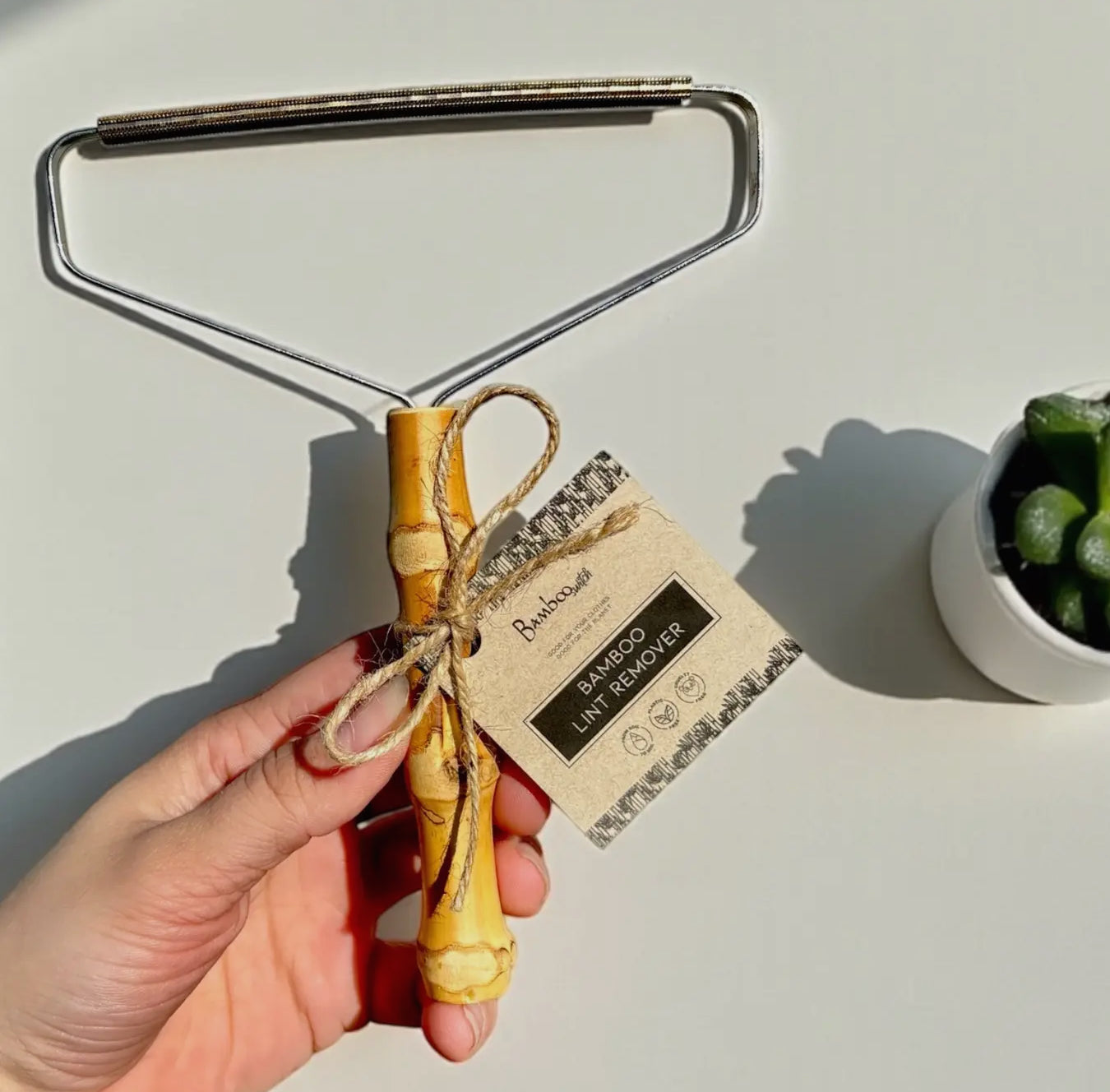 Bamboo carpet lint remover