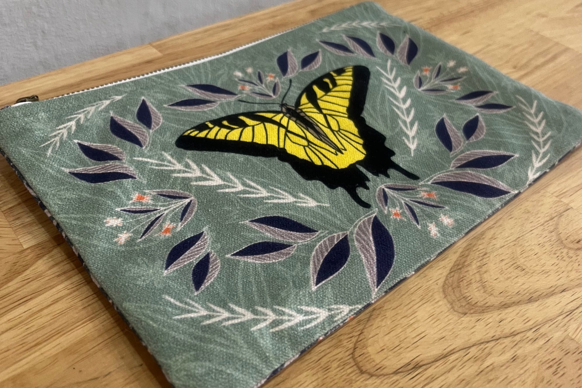 Jen Fox Zip Bag