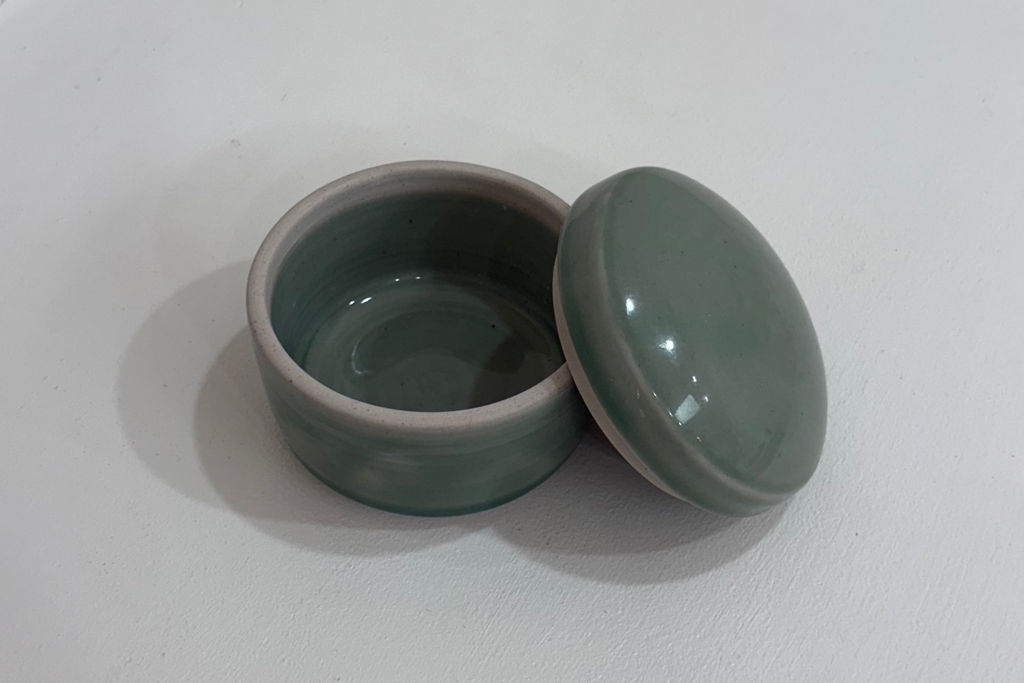 Innovative Ceramics Round Jar