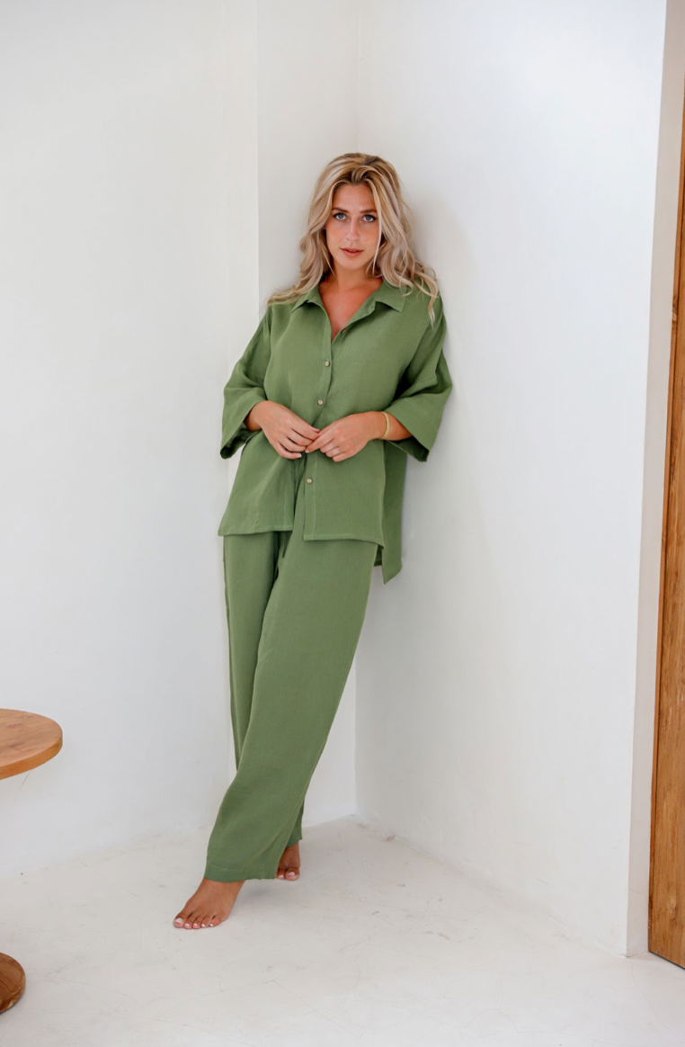 Linen womens lounge set AVEIRA in Forest green