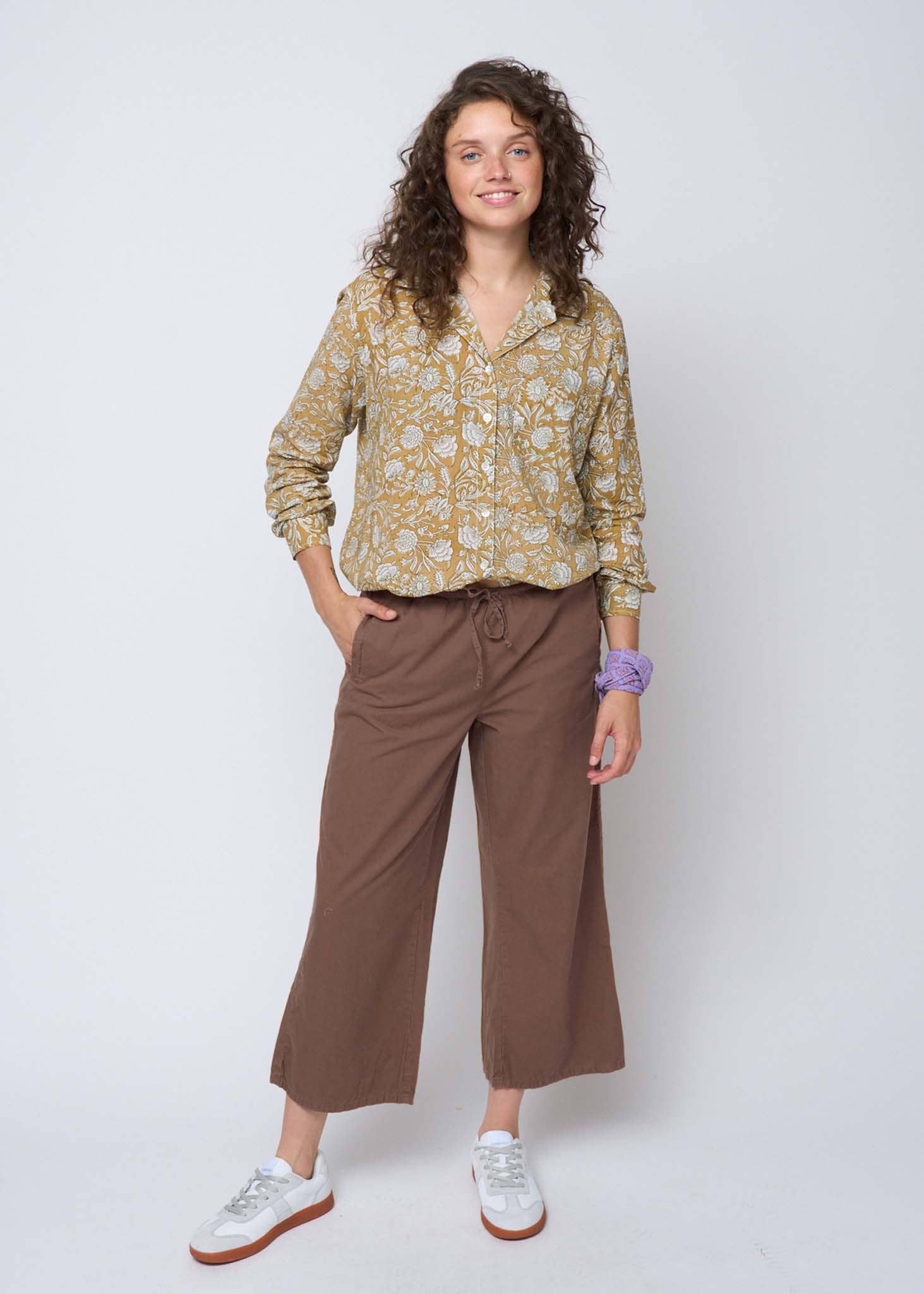 and for Good Shore Pant in Pinecone Twill, stylish men's pants with a classic twill fabric and tailored fit.